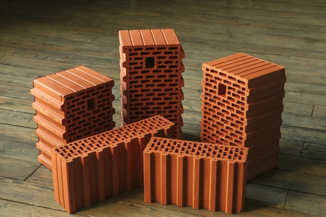 Поризованный керамический блок BRAER