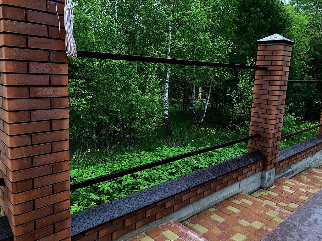 ПОЛИМЕРПЕСЧАНЫЙ ПАРАПЕТ НА ЗАБОР "ПЕСЧАНКА"