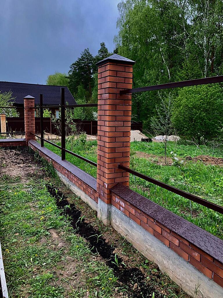 ПОЛИМЕРПЕСЧАНЫЙ ПАРАПЕТ НА ЗАБОР "ПЕСЧАНКА"