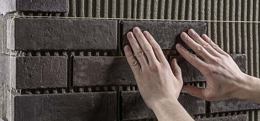 Клей Kiilto для укладки керамогранита, мрамора и искусственного камня, клинкера
